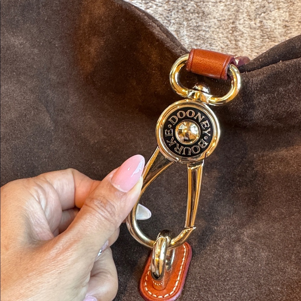 Dooney Bourke cocoa suede hadbag - Picture 2 of 12